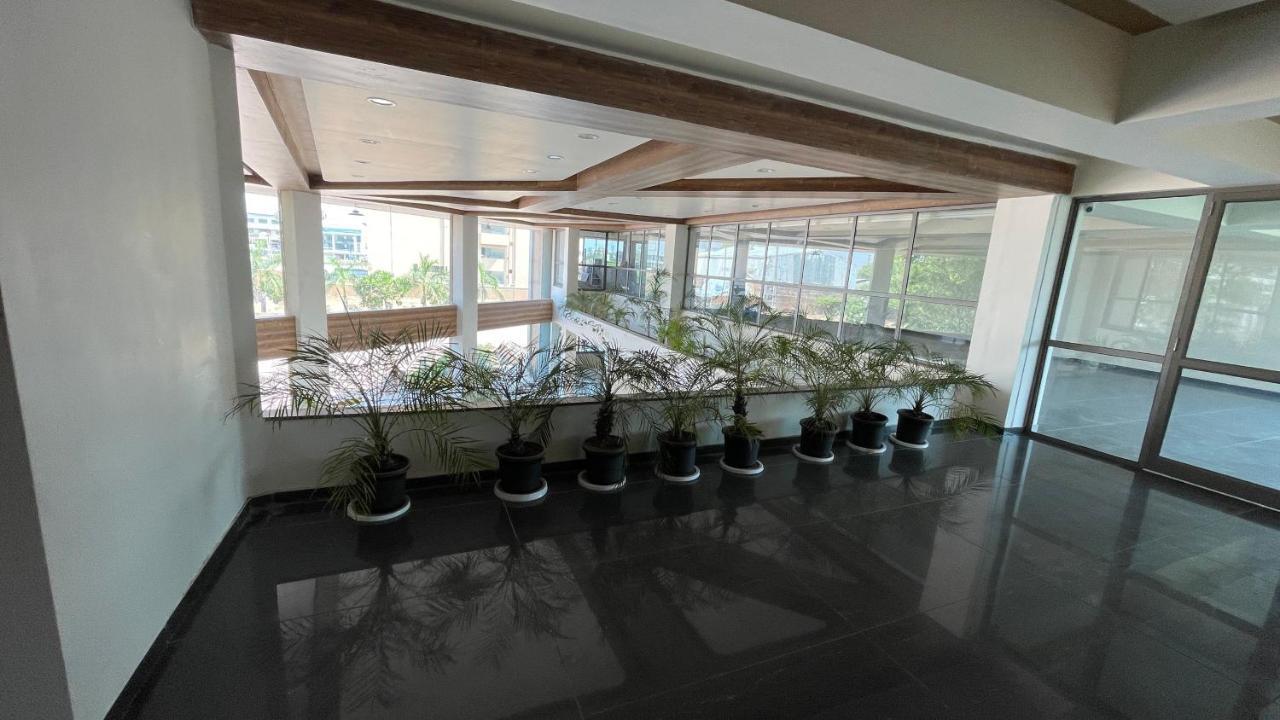 Heaven 7 Hotel & Resort Himatnagar ภายนอก รูปภาพ